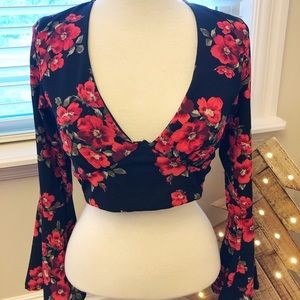 Floral long sleeve crop top